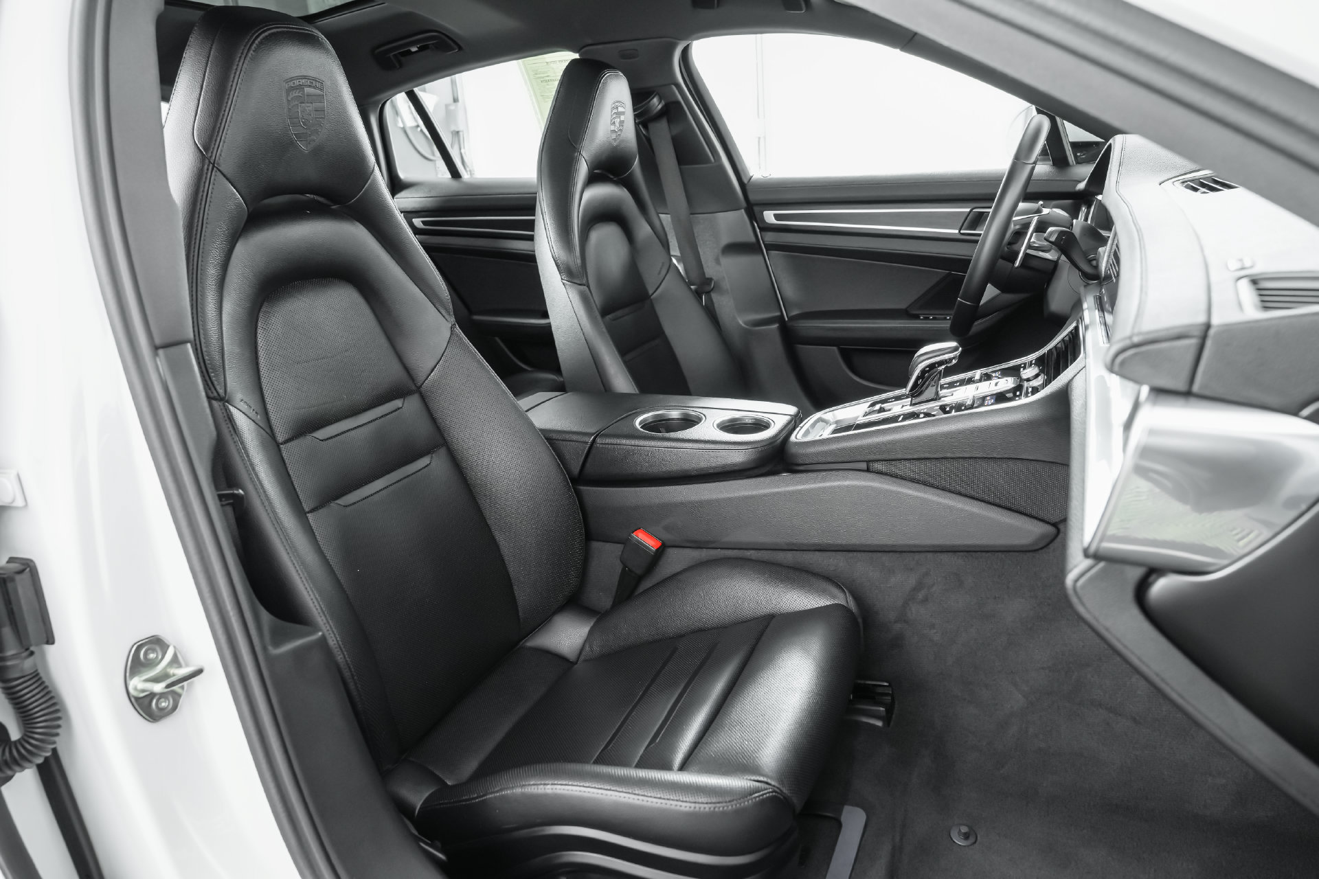 Used 2023 Porsche Panamera Platinum Edition RWD image 27