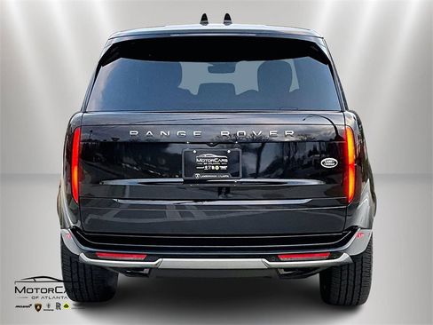 Used 2023 Land Rover Range Rover Autobiography image 4