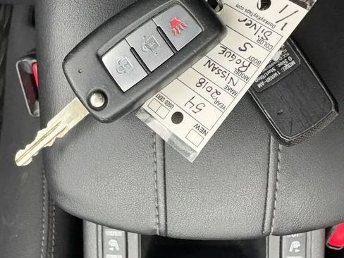 Used 2018 Nissan Rogue S w/ S Value Package AWD/4WD image 23