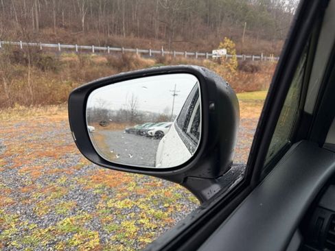 Certified 2024 Subaru Crosstrek 2.0i Premium image 10