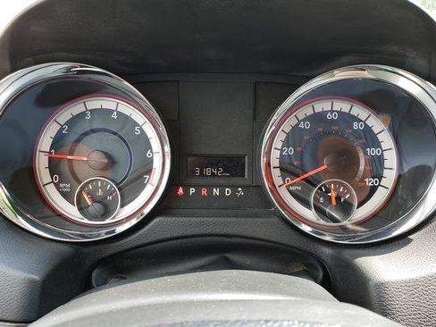 Used 2018 Dodge Grand Caravan SE w/ UConnect Hands-Free Group FWD image 24