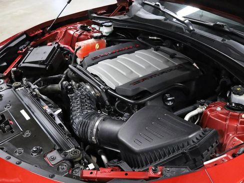 Used 2016 Chevrolet Camaro SS image 28