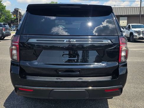 Used 2022 Chevrolet Tahoe Z71 w/ Luxury Package AWD/4WD image 8