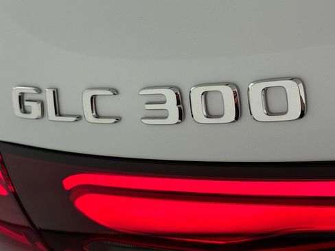 New 2026 Mercedes-Benz GLC 300 4MATIC image 8