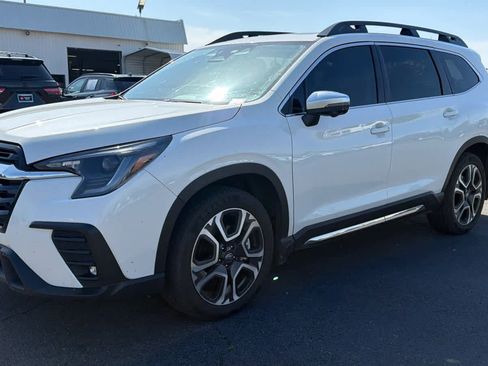 Used 2023 Subaru Ascent Limited w/ Technology Package AWD/4WD image 2