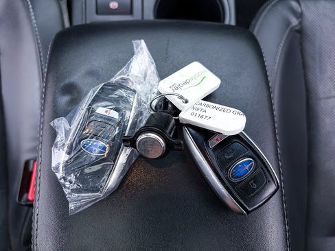 Used 2016 Subaru Legacy 2.5i Limited AWD/4WD image 25