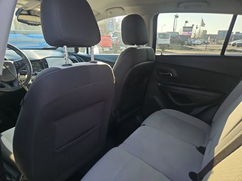Used 2019 Chevrolet Trax LS w/ Tint and Cruise Package image 22