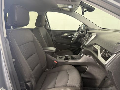 Used 2024 GMC Terrain SLE AWD/4WD image 10