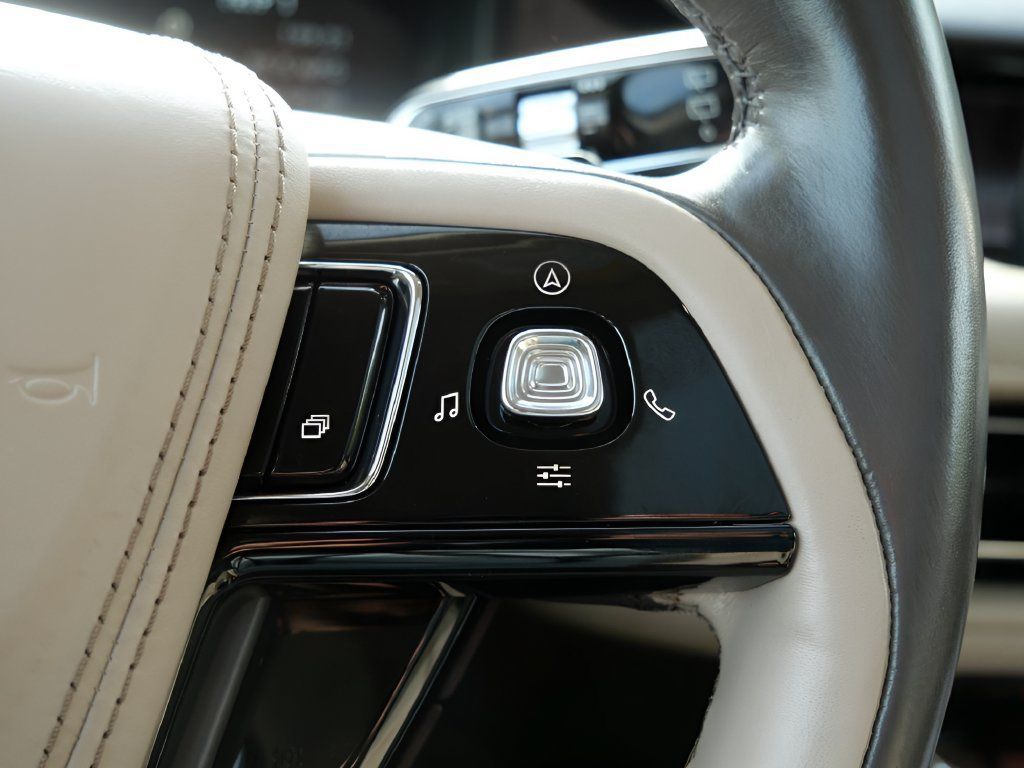 Used 2021 Lincoln Aviator Grand Touring AWD/4WD image 20
