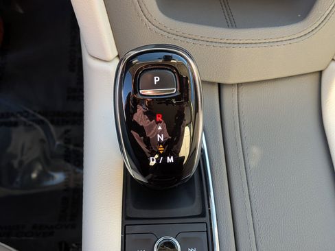 Used 2022 Cadillac XT6 Premium Luxury w/ Technology Package image 27