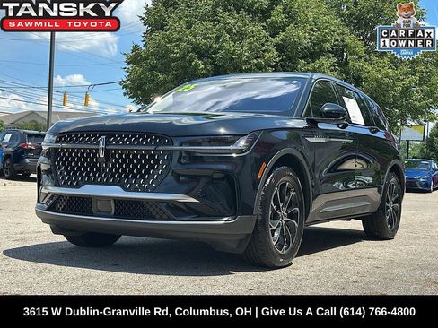 Used 2025 Lincoln Nautilus Premier AWD/4WD image 1