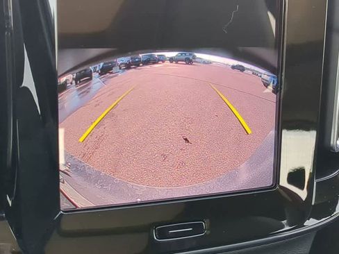 New 2026 Volvo XC40 B5 Core w/ Protection Package Premier image 28