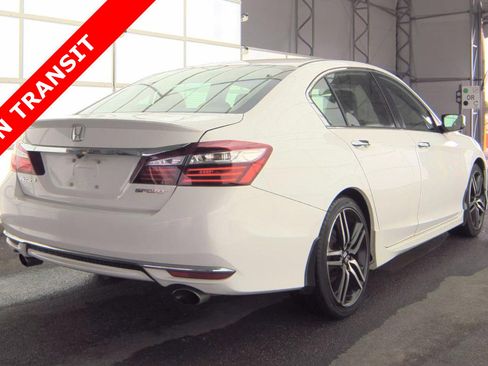 Used 2016 Honda Accord Sport image 5