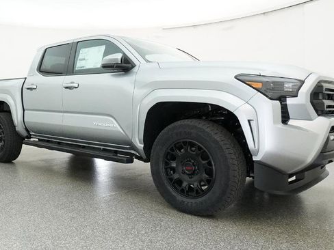 New 2026 Toyota Tacoma SR5 RWD image 32