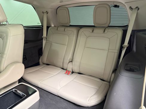 Used 2023 Lincoln Aviator Reserve w/ Equipment Group 201A image 23
