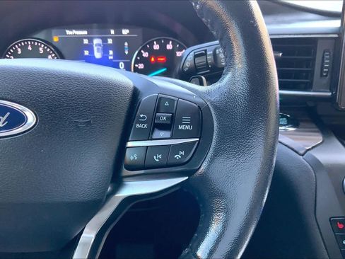 Used 2020 Ford Explorer Limited RWD image 25