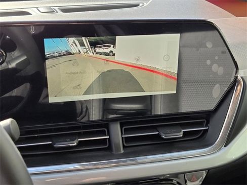 Certified 2026 Chevrolet Trax LT w/ Driver Confidence Package image 20