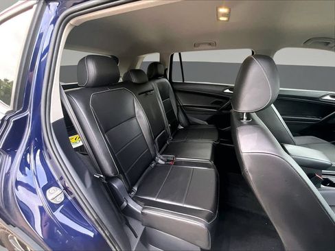 Used 2021 Volkswagen Tiguan SE AWD/4WD image 29