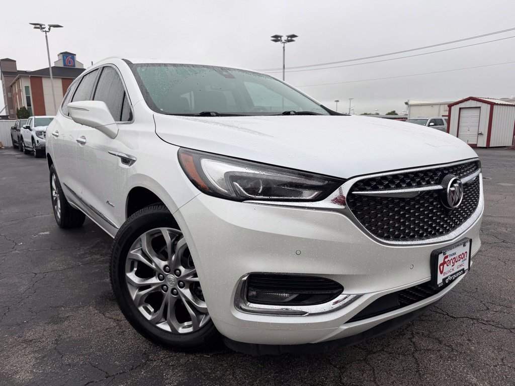 Used 2021 Buick Enclave Avenir w/ Avenir Technology Package FWD image 2
