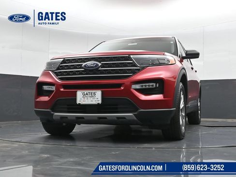 Used 2023 Ford Explorer XLT w/ Equipment Group 202A AWD/4WD image 43