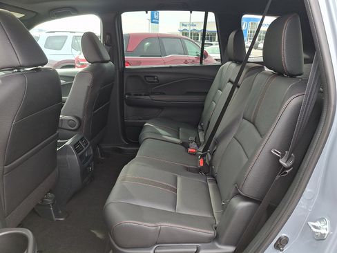 Certified 2023 Honda Passport TrailSport image 10