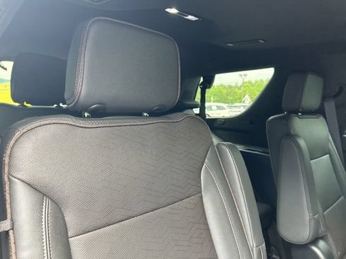 Used 2023 Chevrolet Tahoe High Country w/ LPO, Illumination Package AWD/4WD image 17