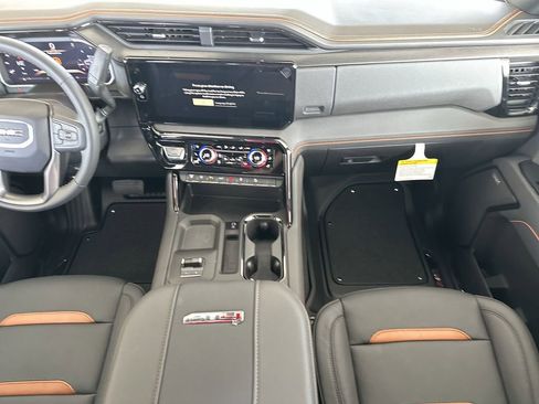 New 2026 GMC Sierra 2500 AT4 w/ AT4 Premium Plus Package image 18