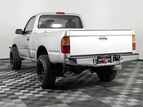 Used 2000 Toyota Tacoma 2WD Regular Cab image 5