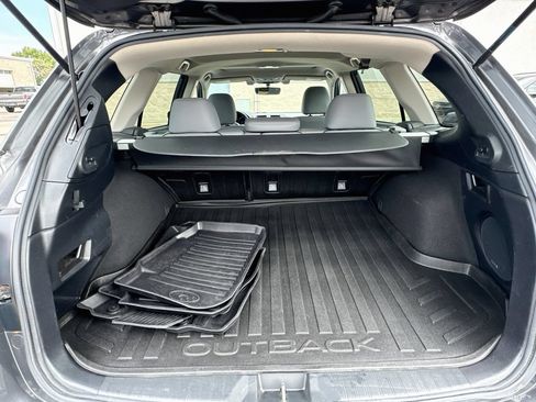 Used 2019 Subaru Outback 3.6R Limited w/ Popular Package #2 AWD/4WD image 31