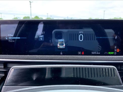 Used 2025 Ford Mustang Mach-E Select RWD image 24