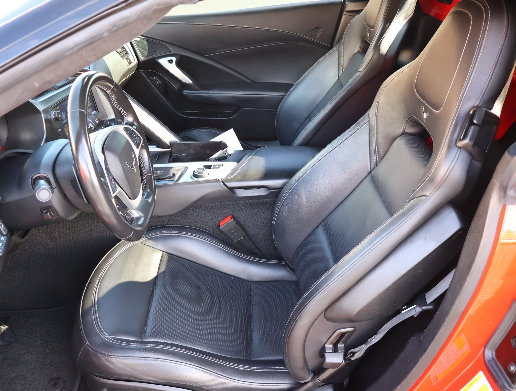 Used 2019 Chevrolet Corvette Stingray Convertible w/ 3LT Preferred Equipment Group RWD image 15