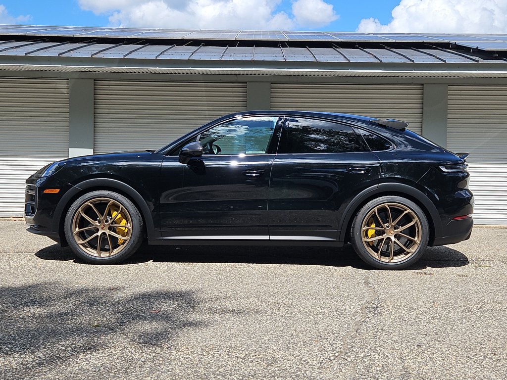 New 2026 Porsche Cayenne Turbo GT AWD/4WD image 2