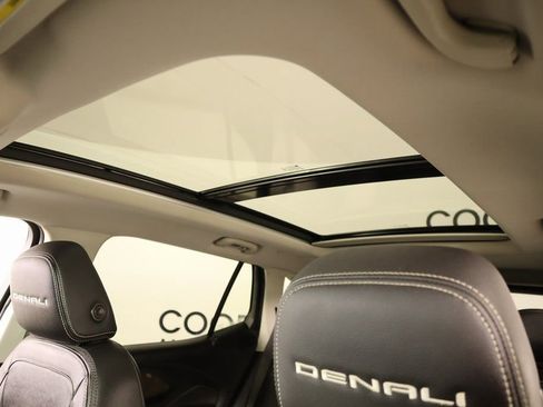 Used 2023 GMC Terrain Denali image 16