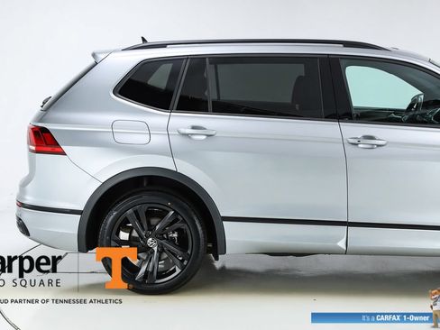Used 2024 Volkswagen Tiguan SE R-Line FWD image 50