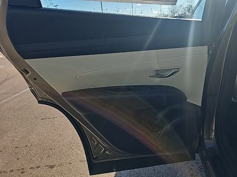 New 2026 Hyundai Tucson Blue SE image 29