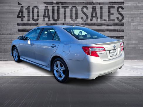 Used 2012 Toyota Camry SE image 8