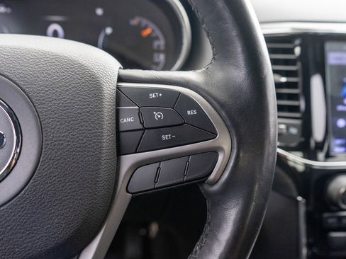 Used 2019 Jeep Grand Cherokee Altitude AWD/4WD image 26