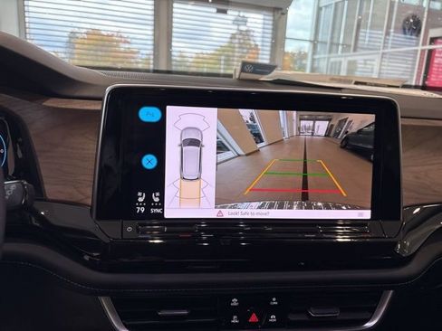 New 2026 Volkswagen Atlas SE image 14