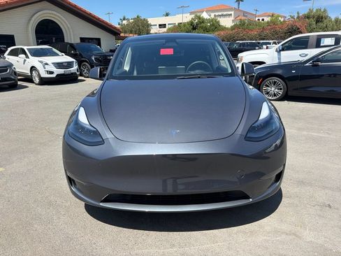 Used 2023 Tesla Model Y Long Range AWD/4WD image 2