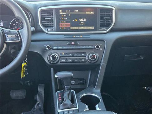 Used 2022 Kia Sportage LX image 14