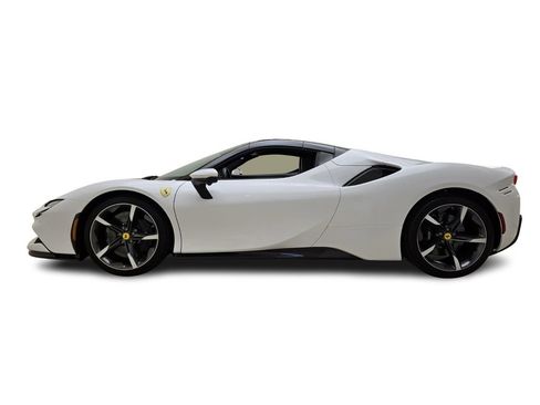 Used 2024 Ferrari SF90 Spider image 12