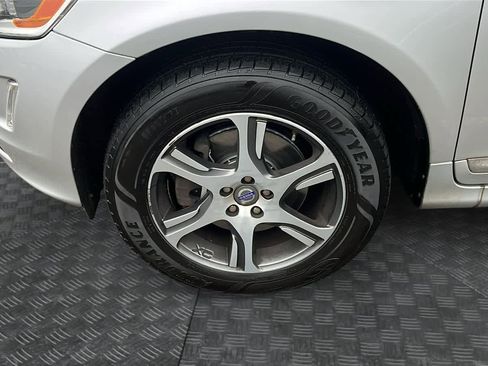 Used 2014 Volvo XC60 T6 image 9