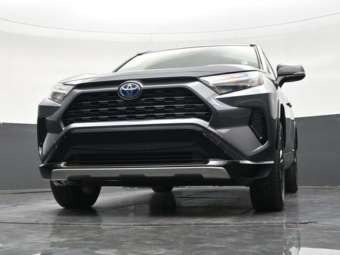 Used 2023 Toyota RAV4 SE AWD/4WD image 28