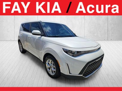 Used 2025 Kia Soul LX w/ LX Technology Package