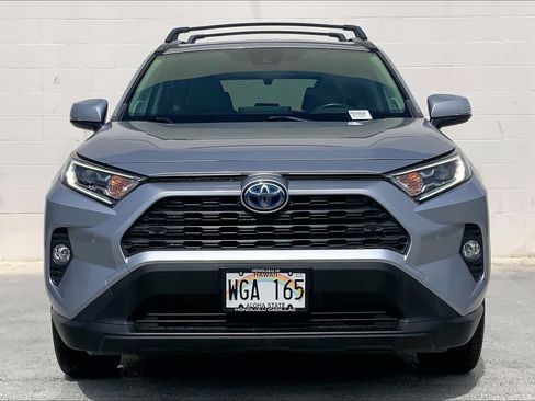 Used 2021 Toyota RAV4 XLE Premium AWD/4WD image 6