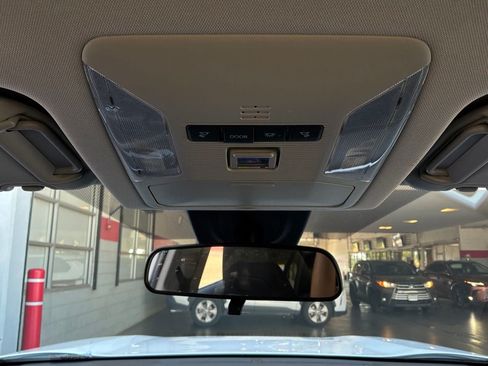Used 2025 Toyota RAV4 XLE FWD image 16