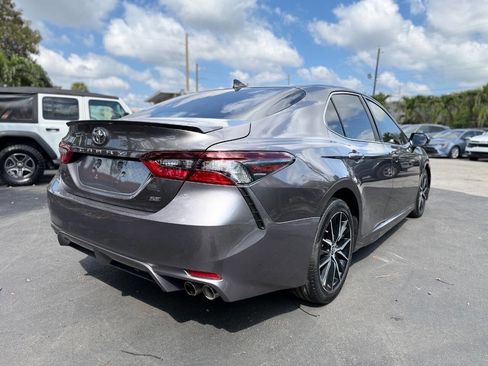 Used 2021 Toyota Camry SE w/ Convenience Package image 10