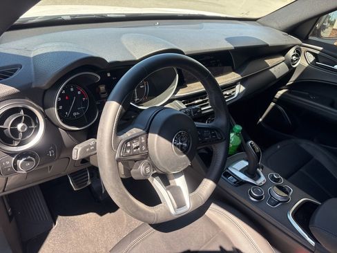 Used 2023 Alfa Romeo Stelvio Ti w/ Active Assist Plus Package AWD/4WD image 4