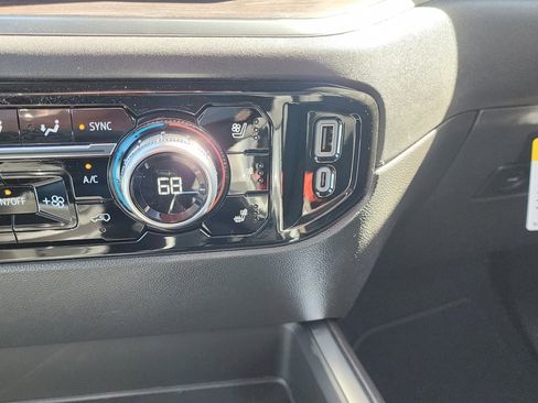 New 2026 GMC Sierra 1500 SLT w/ SLT Premium Plus Package image 29