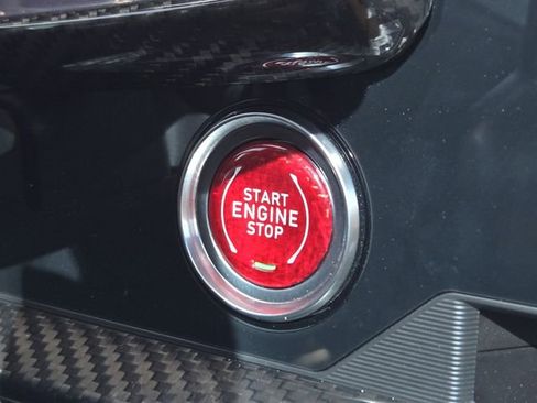 Used 2022 Chevrolet Corvette Stingray Preferred Cpe w/ Chrome Exterior Badge Package image 23